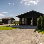 Stodola 57 - Z Jacuzzi بيت للعطل Parzen